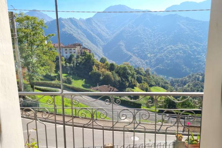 PORZIONE INDIPENDENTE COMPLETAMENTE ARREDATA - MARMENTINO